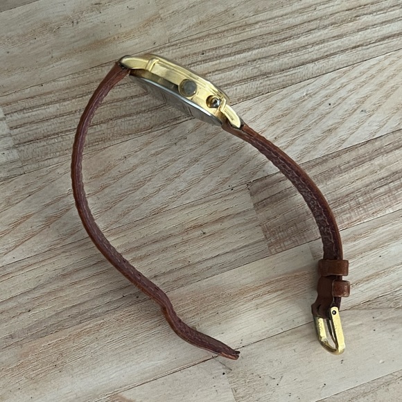 Unitron UniGlow Ladies Watch Leather Strap Light Gold Tone Dial Gold Case - Picture 5 of 10